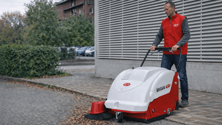 rocni_pometalni_stroji